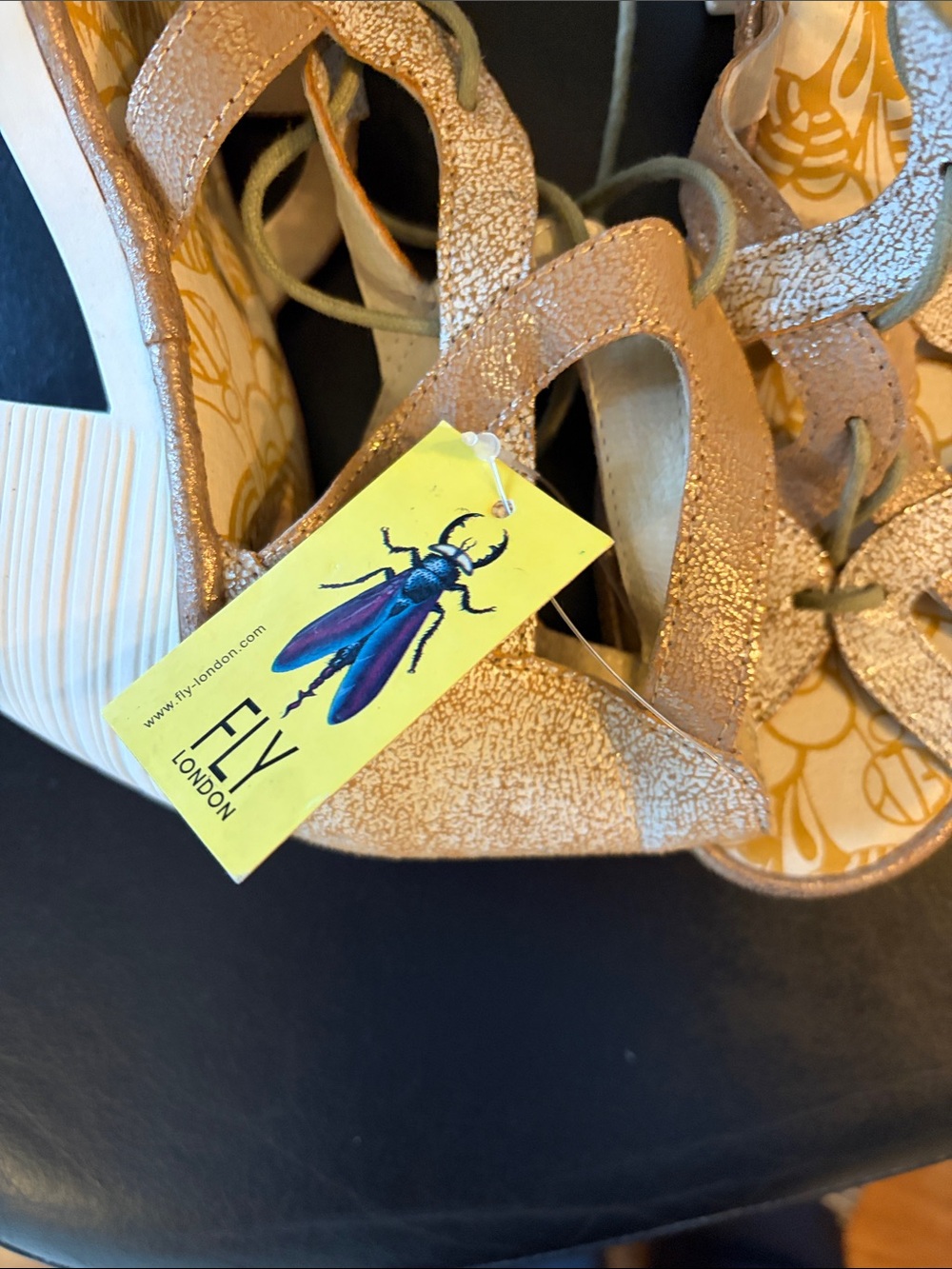 Shoes - Picture 4 of 4